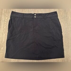 LIKE NEW COLUMBIA BLACK ATHLETIC SKORT - Size 12 SKU:502